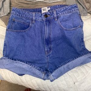 Brand new Princess Polly swalla denim shorts